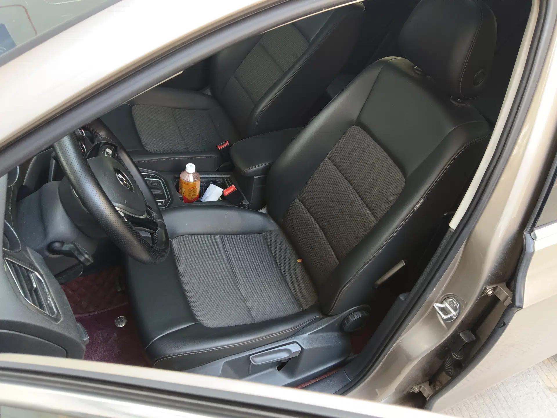 Volkswagen Golf Sportsvan 2018 230TSI Automatic Trend Edition — миниатюра 17