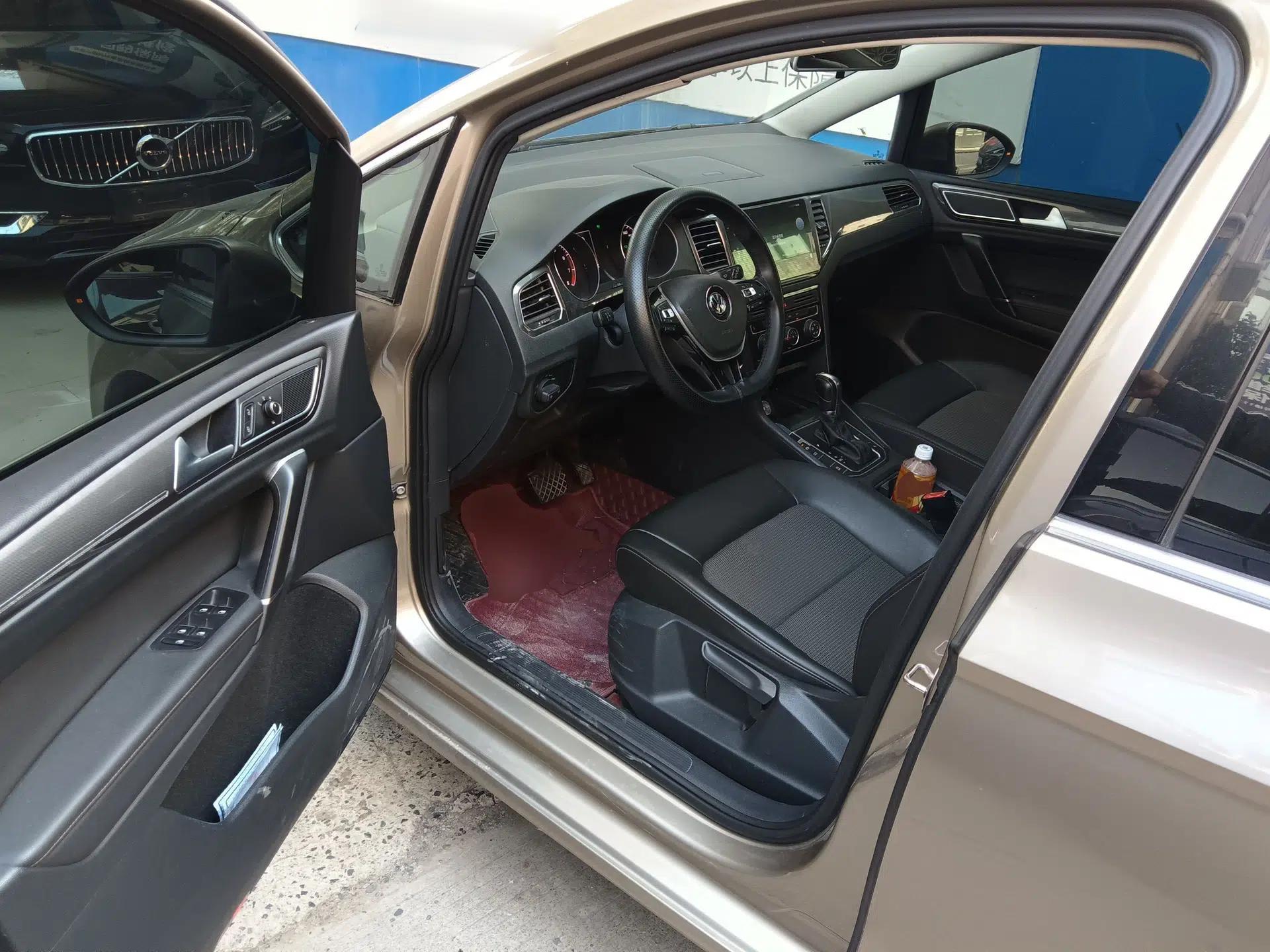 Volkswagen Golf Sportsvan 2018 230TSI Automatic Trend Edition — миниатюра 18
