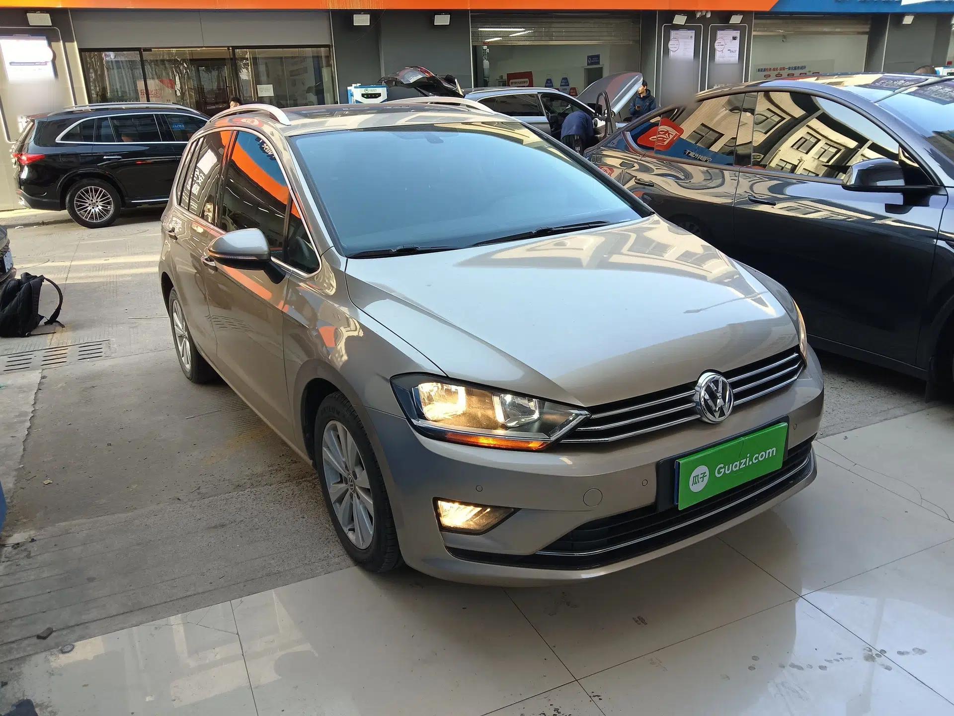 Volkswagen Golf Sportsvan 2018 230TSI Automatic Trend Edition — миниатюра 6