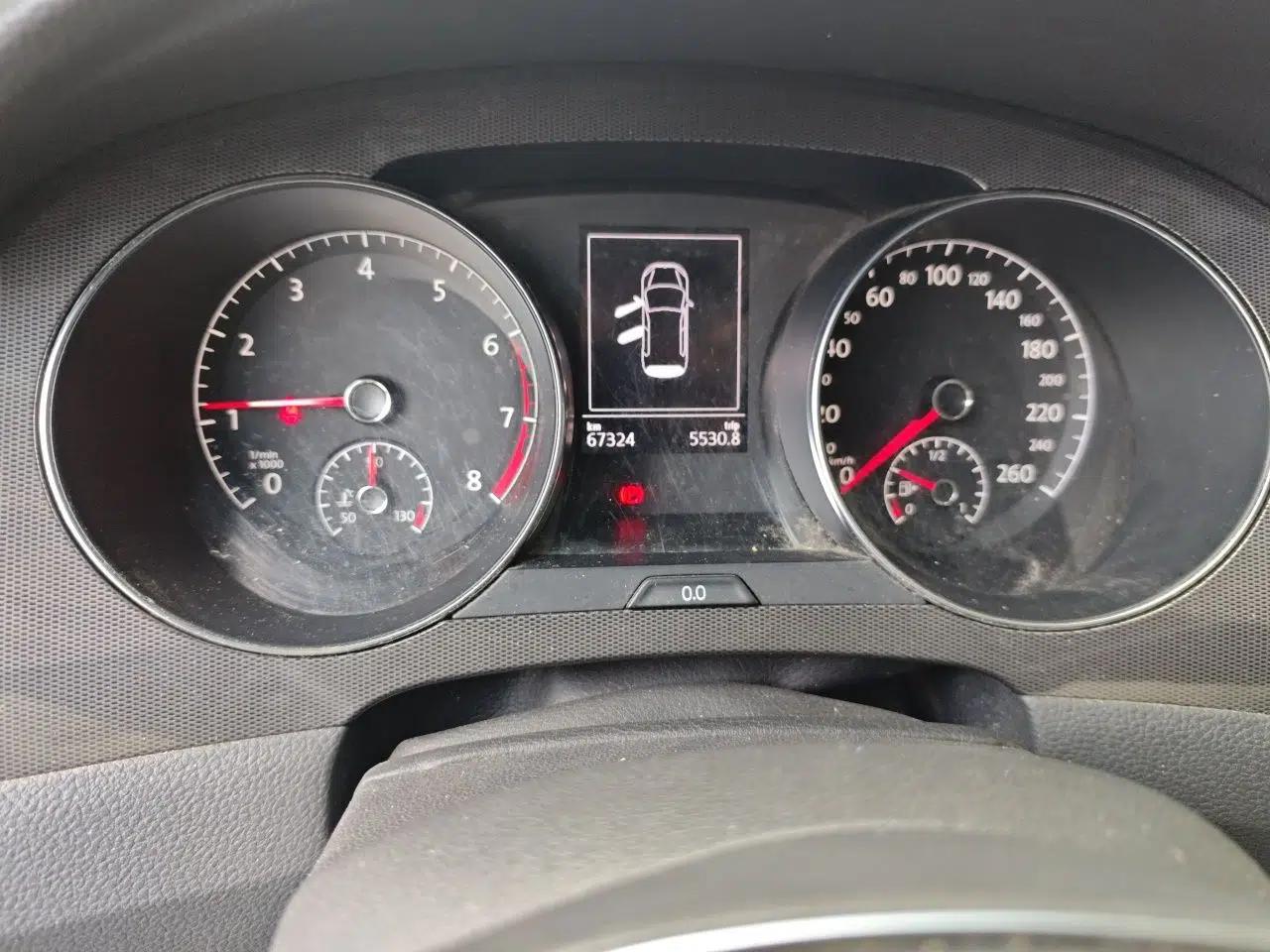 Volkswagen Golf Sportsvan 2018 230TSI Automatic Trend Edition — миниатюра 13