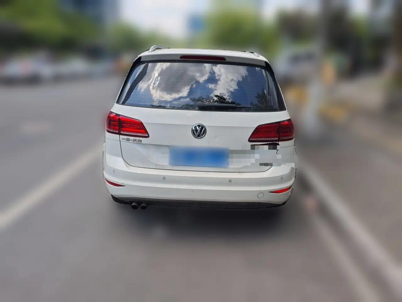 Volkswagen Golf Sportsvan 2018 230TSI Automatic Trend Edition — миниатюра 5