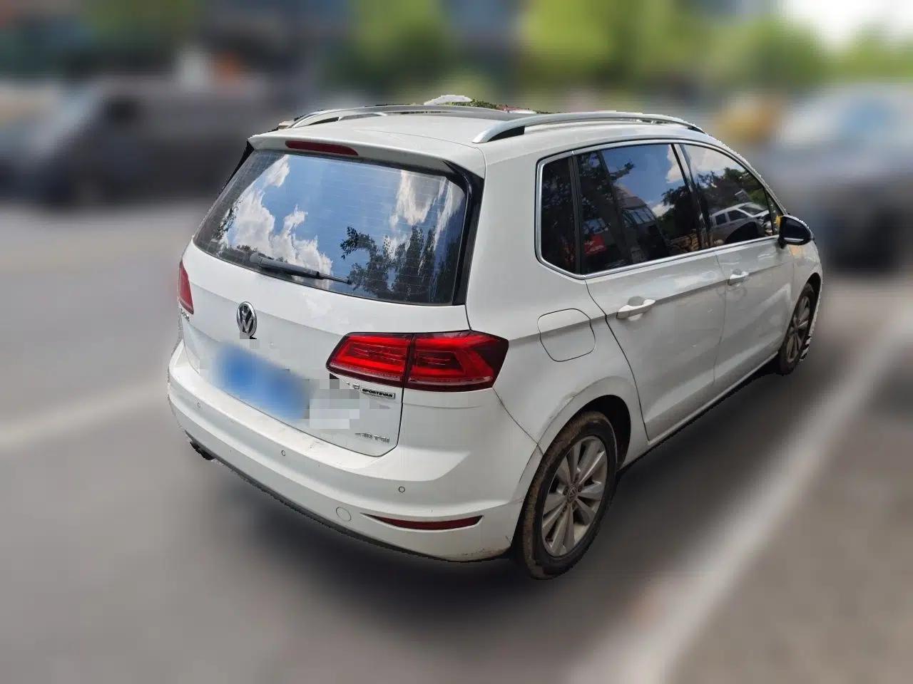Volkswagen Golf Sportsvan 2018 230TSI Automatic Trend Edition — миниатюра 6
