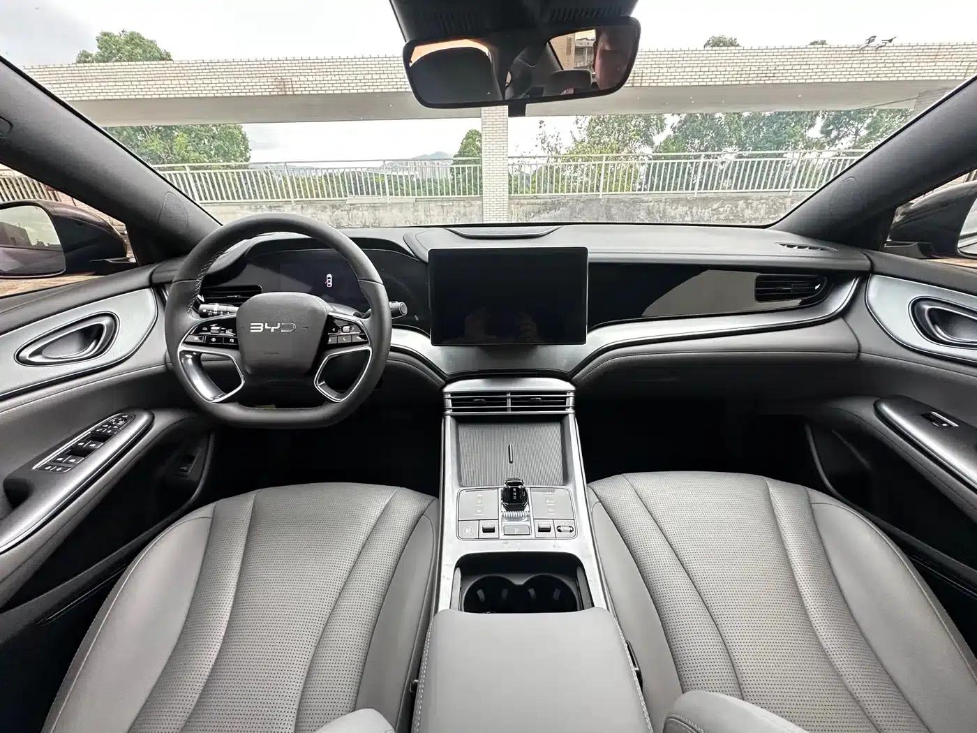 Seal 07 DM-i 2025 Model DM-i 1.5L 70km Elite — миниатюра 12