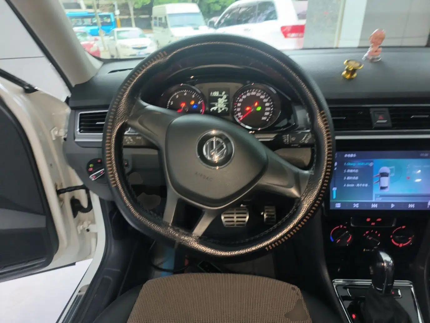 Volkswagen C-TREK 2017 1.6L Automatic Comfort Model — миниатюра 14