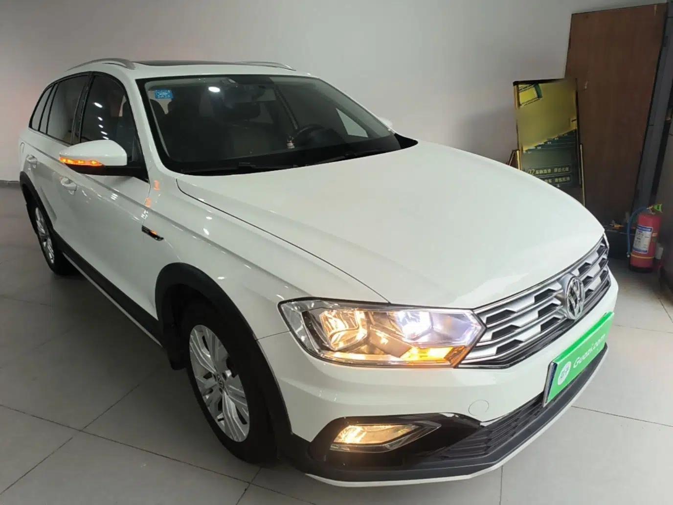 Volkswagen C-TREK 2017 1.6L Automatic Comfort Model — миниатюра 3