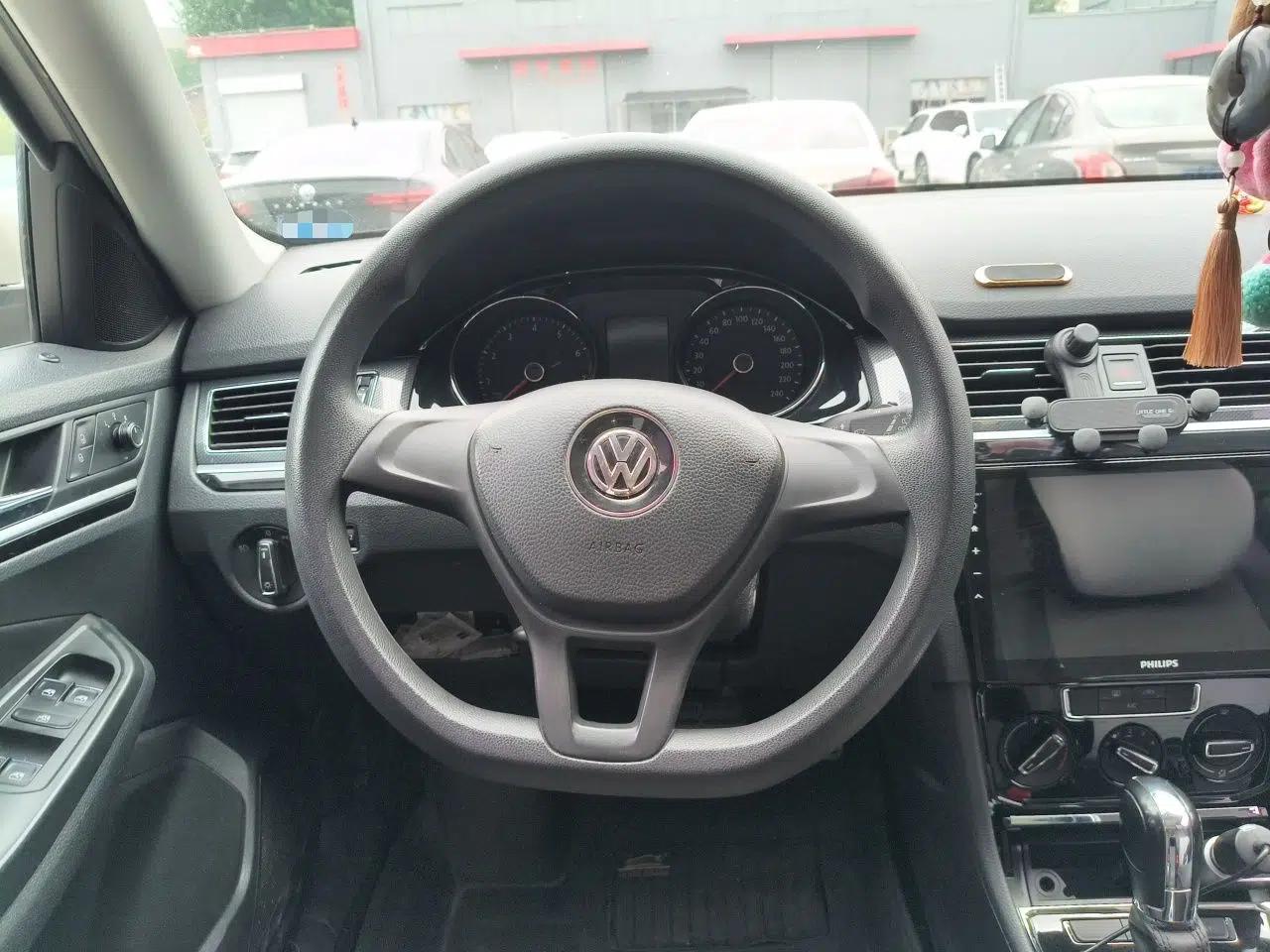 Volkswagen C-TREK 2017 1.6L Automatic Comfort Model — миниатюра 11