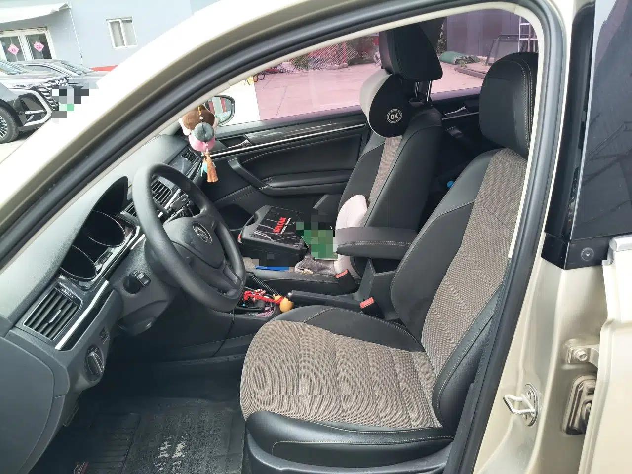 Volkswagen C-TREK 2017 1.6L Automatic Comfort Model — миниатюра 16