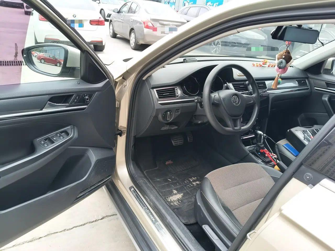 Volkswagen C-TREK 2017 1.6L Automatic Comfort Model — миниатюра 17