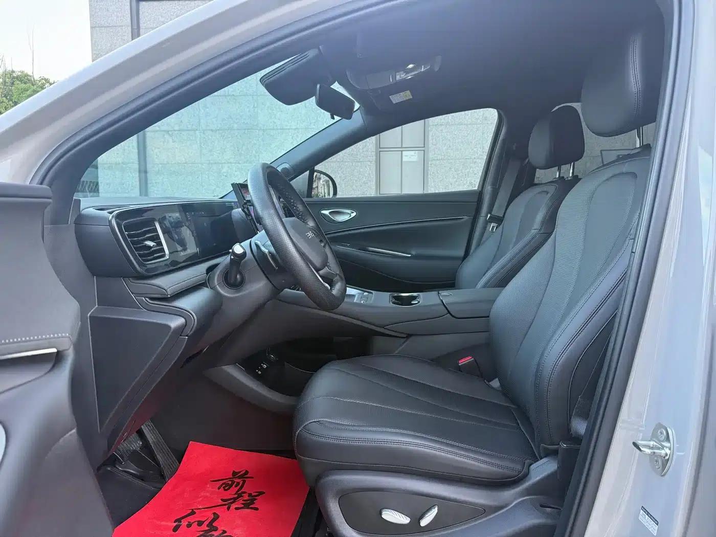 Hiace 06 2025 EV 520 Navigator Edition — миниатюра 4