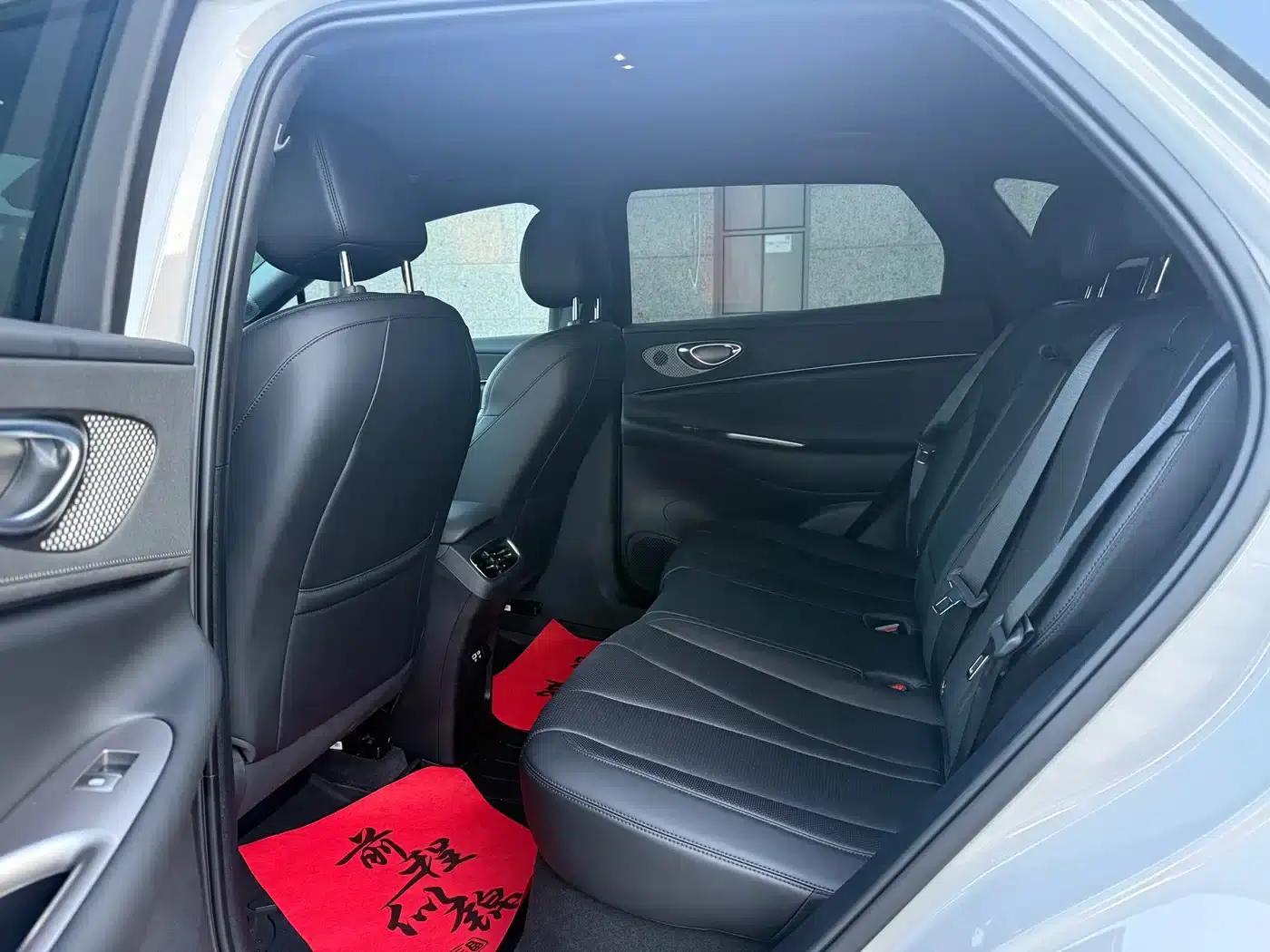Hiace 06 2025 EV 520 Navigator Edition — миниатюра 5
