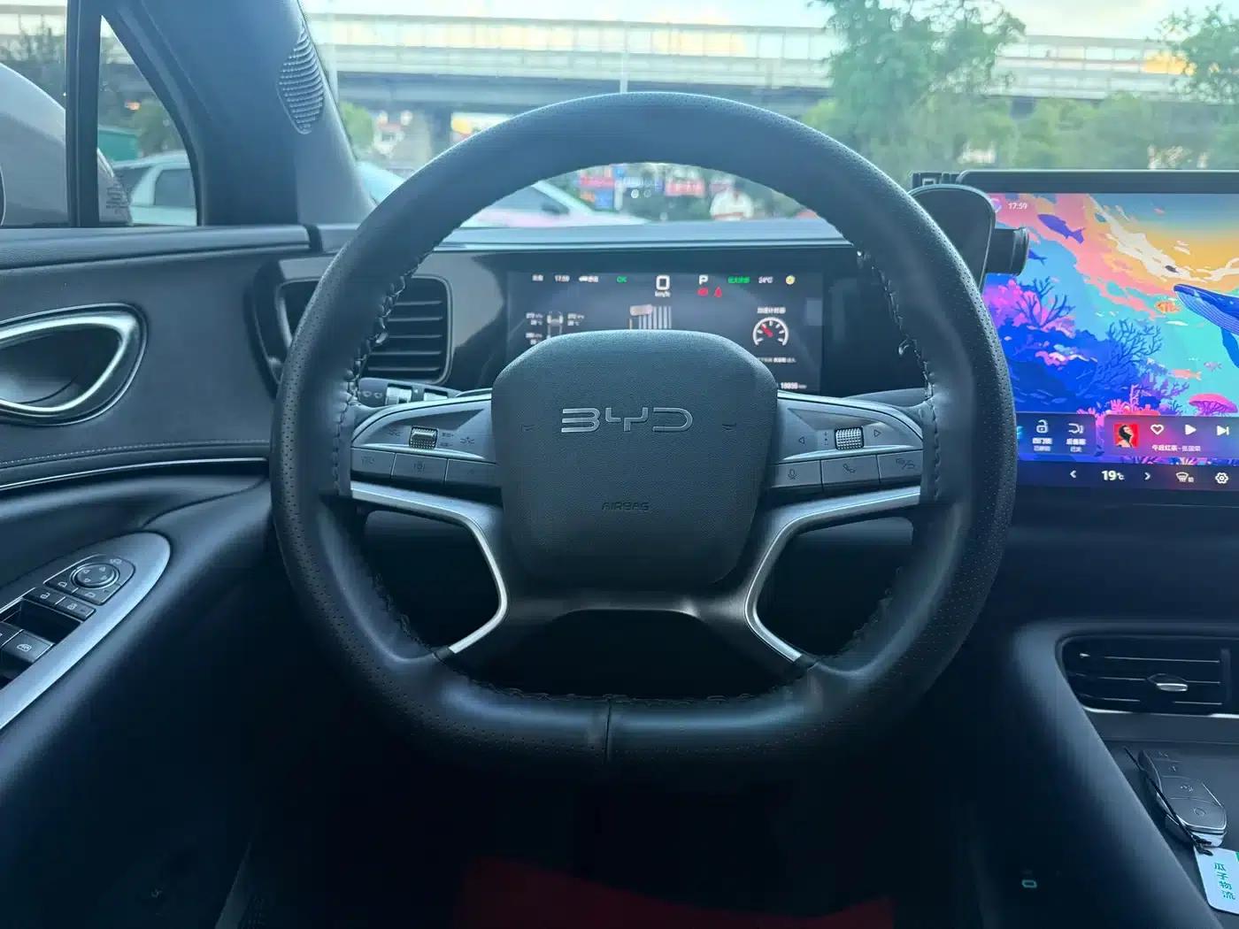 Hiace 06 2025 EV 520 Navigator Edition — миниатюра 7