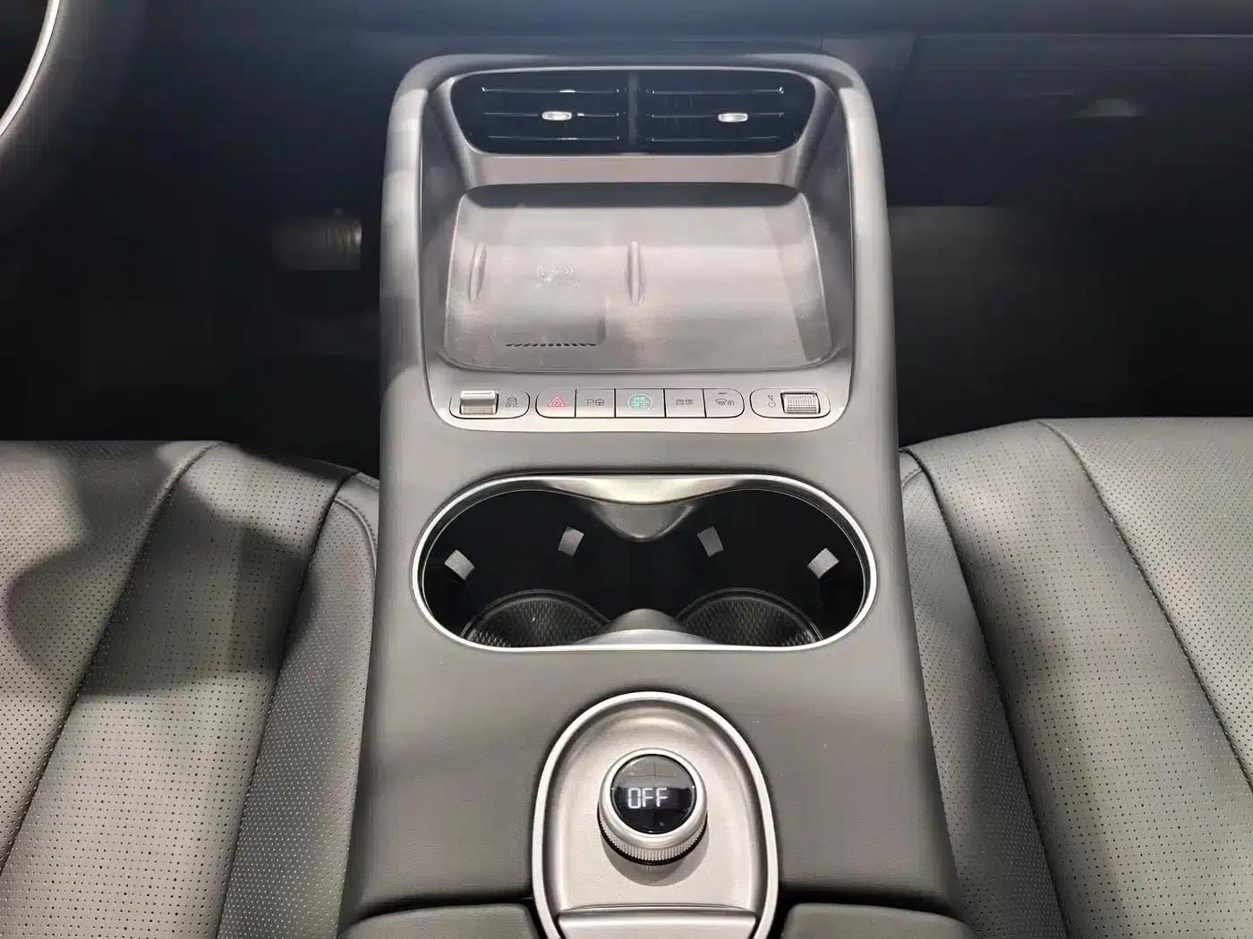 Hiace 06 2025 EV 605 Navigator Plus Edition — миниатюра 14
