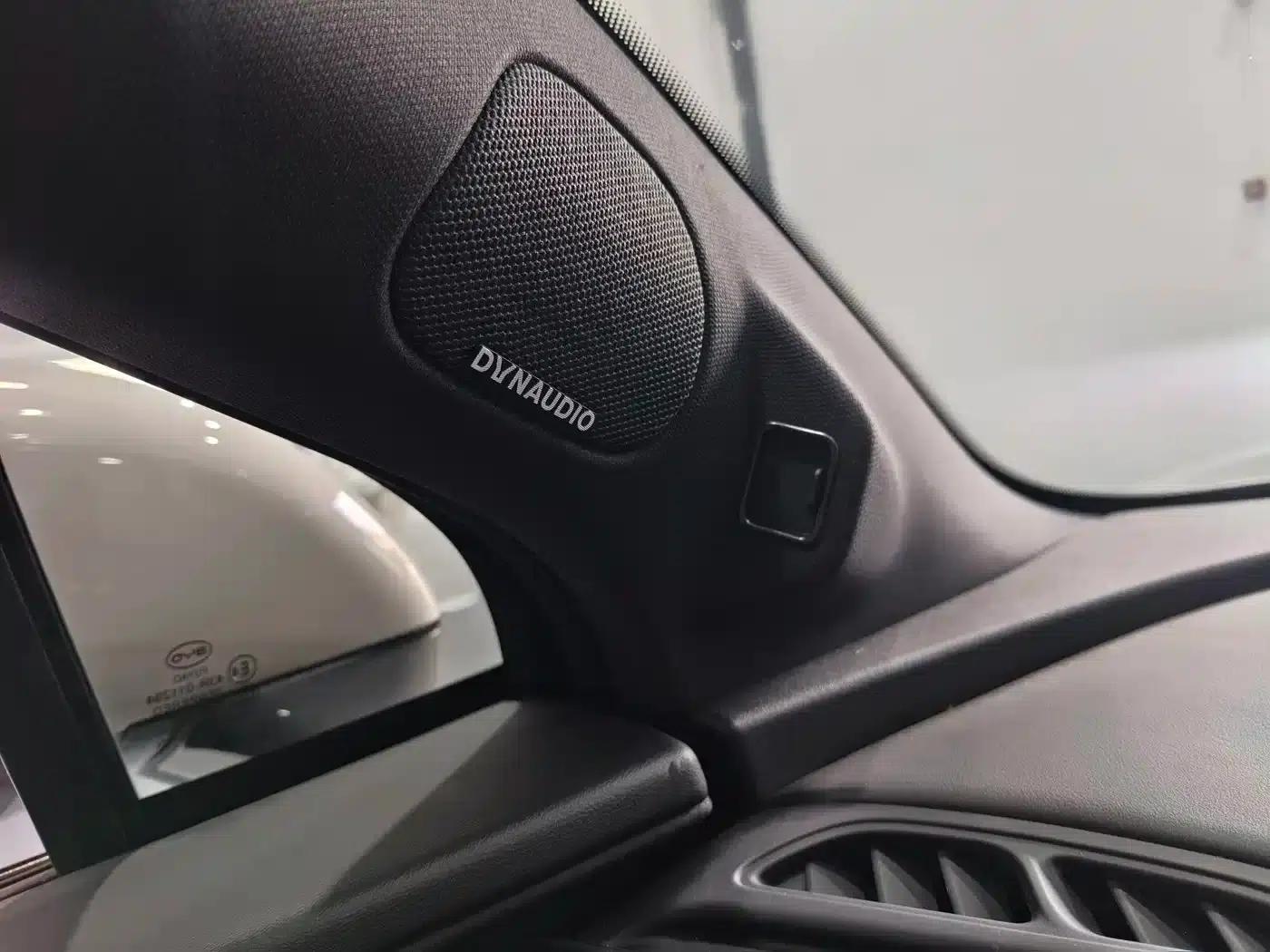Hiace 06 2025 EV 605 Navigator Plus Edition — миниатюра 16