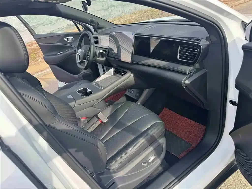 Hiace 06 2025 EV 605 Navigator Pro Edition — миниатюра 12