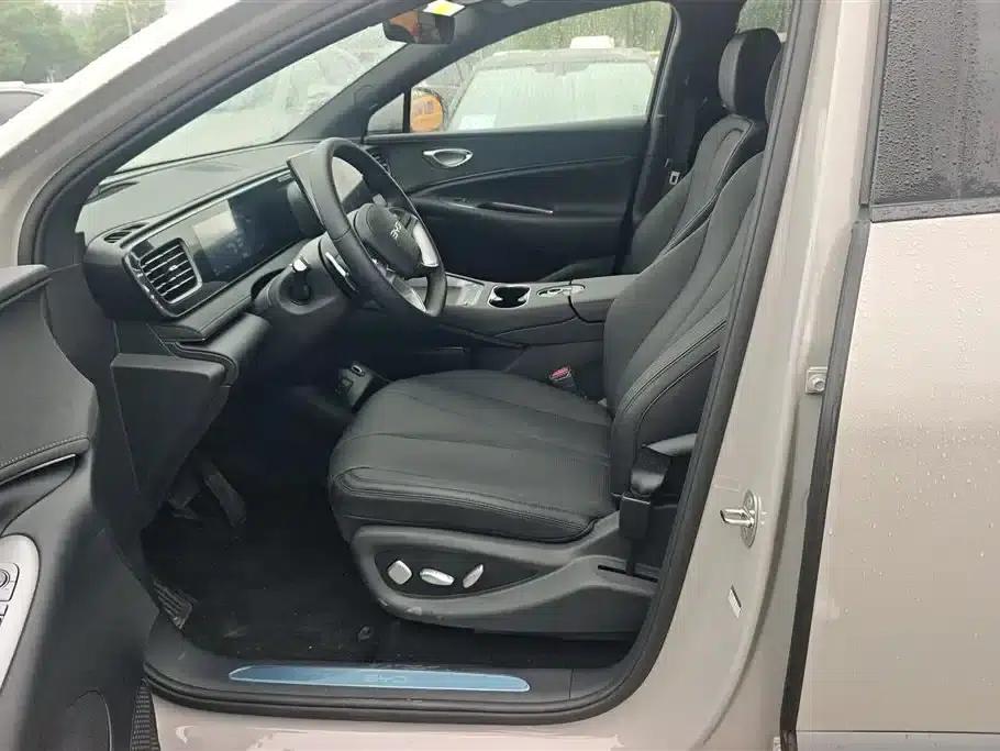 Hiace 06 2025 DM-i 205 Navigator Plus Edition — миниатюра 9