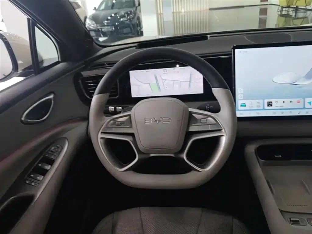 Hiace 06 2025 EV 605 Navigator Plus Edition — миниатюра 11