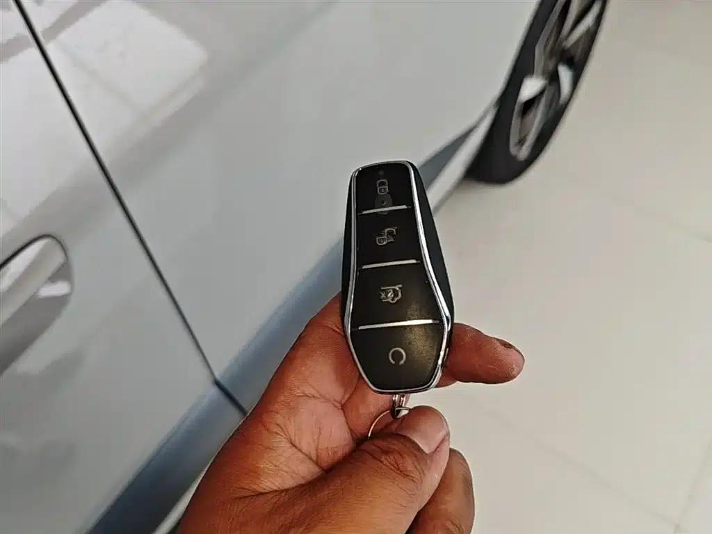 Hiace 06 2025 EV 605 Navigator Pro Edition — миниатюра 9