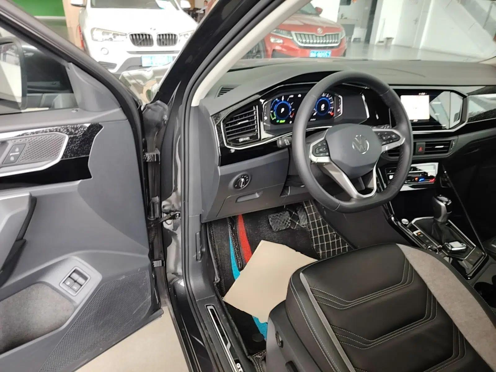 Volkswagen Tayron GTE Plug-in Hybrid 2020 1.4T Luxury Model — миниатюра 19