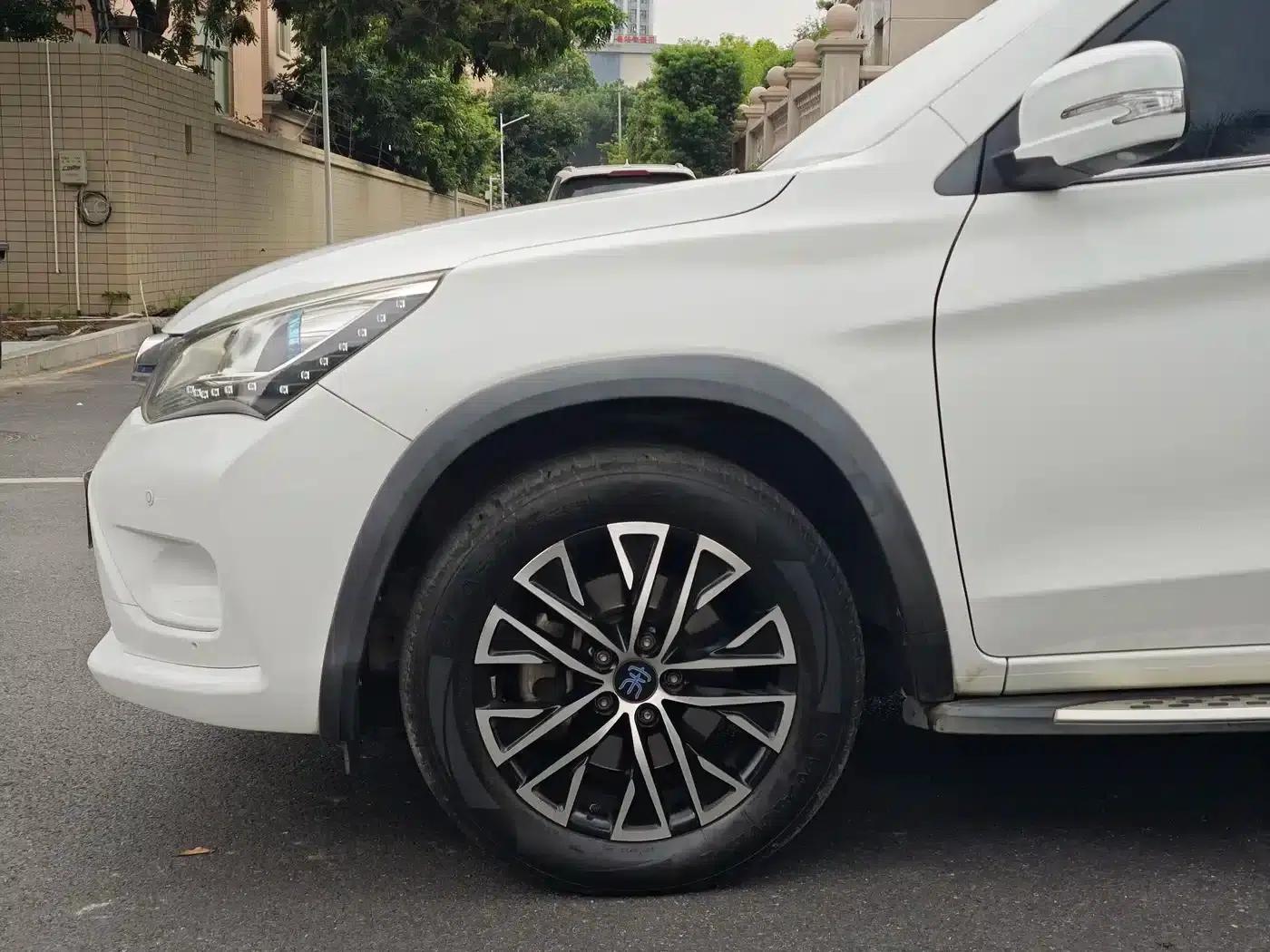 Song New Energy 2017 Song DM 1.5TID All-Wheel Drive Luxury Edition — миниатюра 4