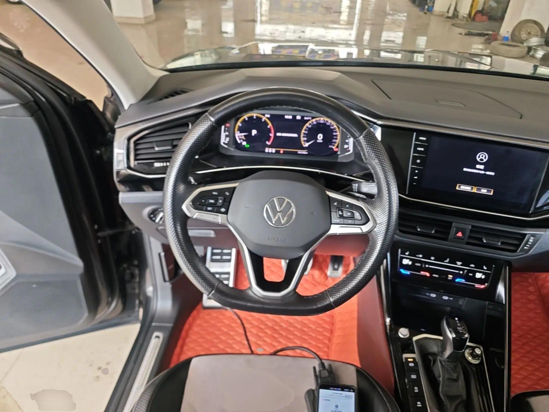 Volkswagen Tayron X 2020 330TSI Two-Wheel Drive Luxury Smart Connectivity Version — миниатюра 14