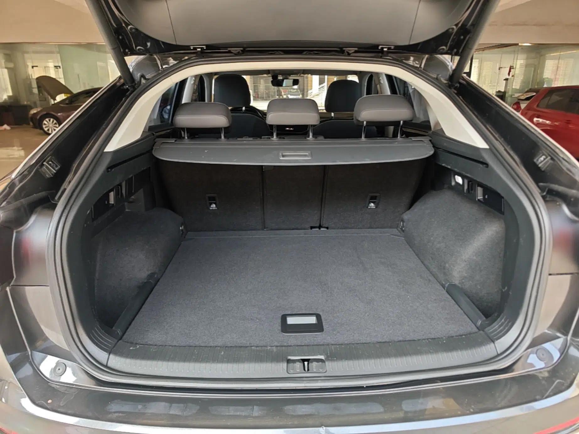 Volkswagen Tayron X 2020 330TSI Two-Wheel Drive Luxury Smart Connectivity Version — миниатюра 22