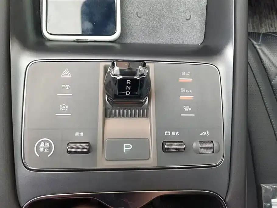 Hiace 07 EV 2024 Model 610 Smart Navigation Edition — миниатюра 16