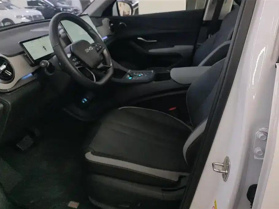Hiace 05 DM-i 2025 DM-i Intelligent Driving Edition 115KM Flagship Model — миниатюра 9