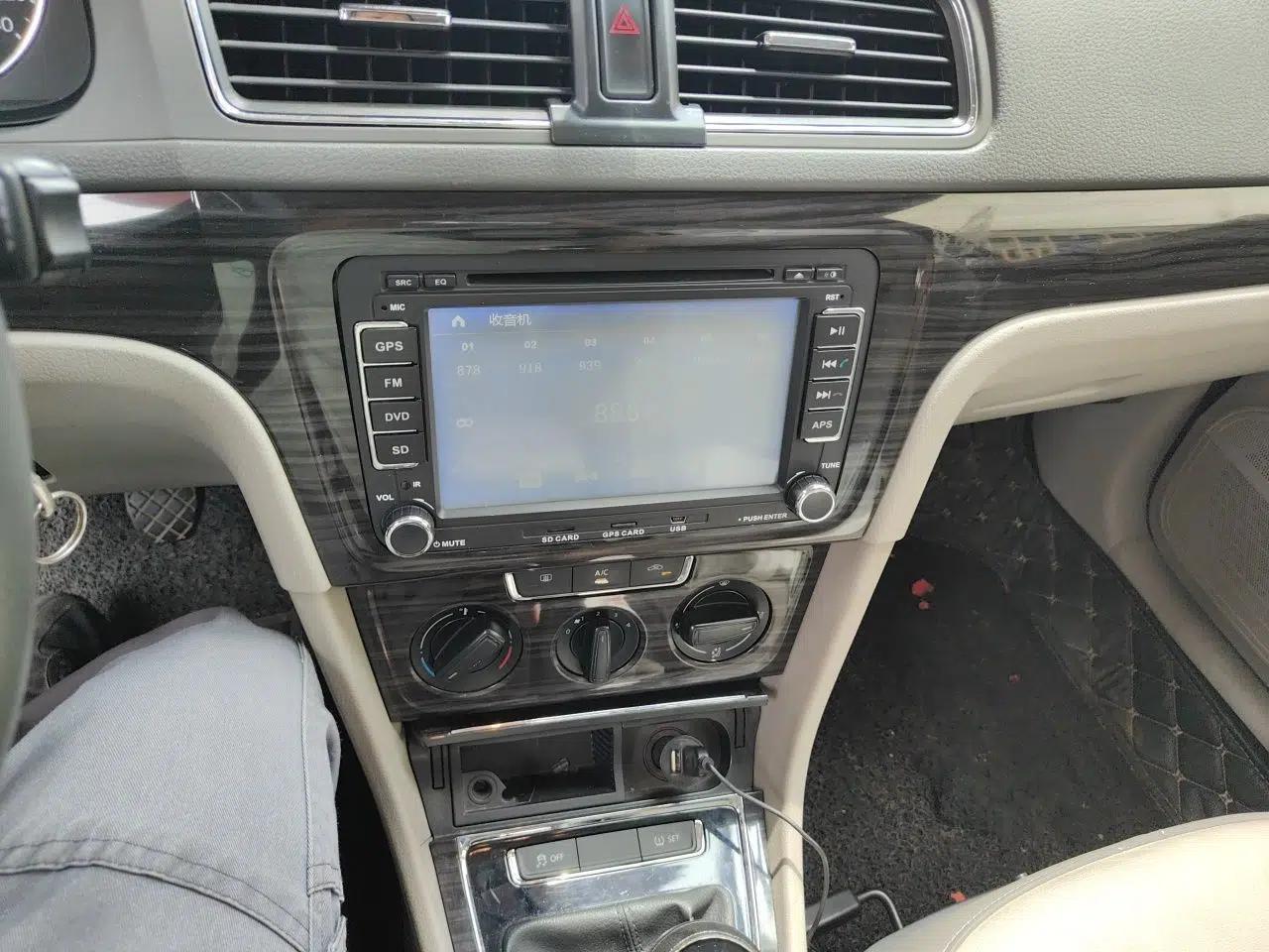 Volkswagen Gran Lavida 2013 1.4 TSI Manual Comfort Model — миниатюра 14