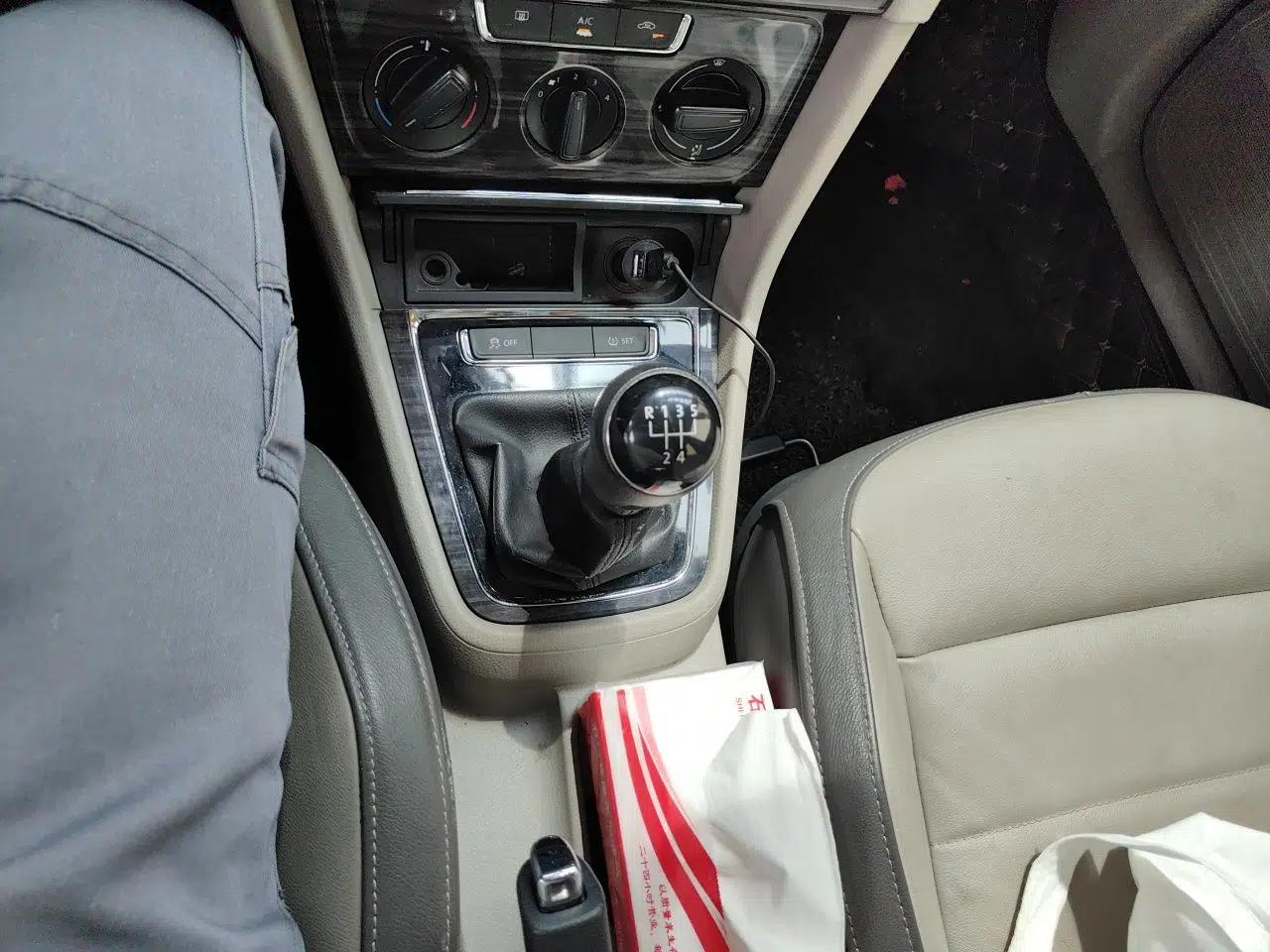 Volkswagen Gran Lavida 2013 1.4 TSI Manual Comfort Model — миниатюра 15