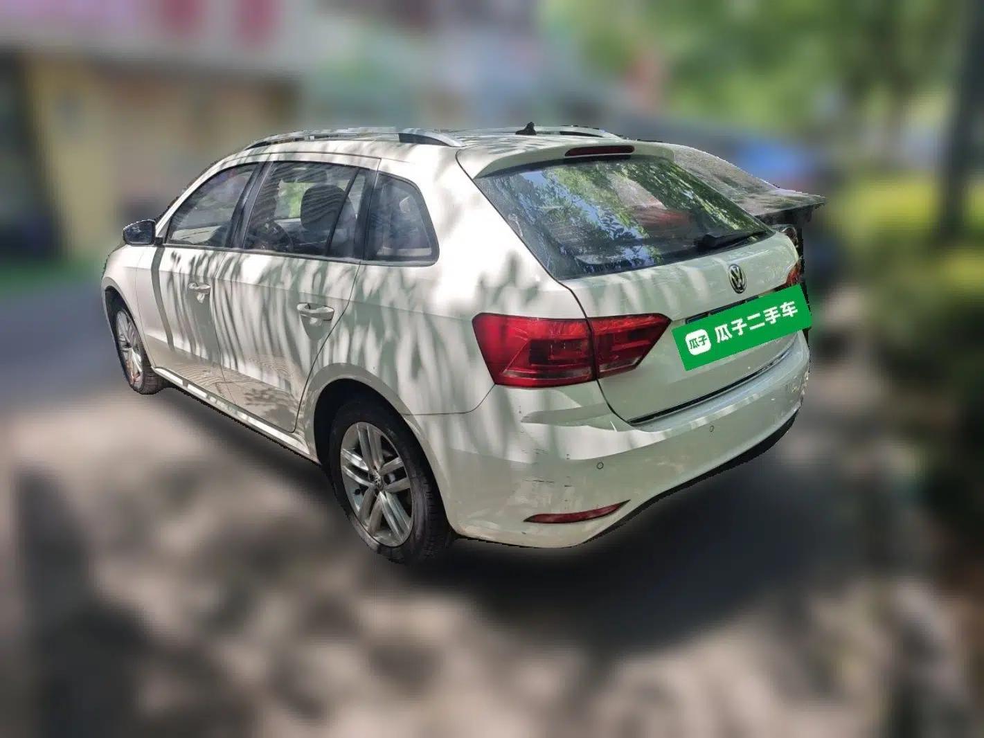 Volkswagen Gran Lavida 2015 1.6L Automatic Comfort Edition — миниатюра 4