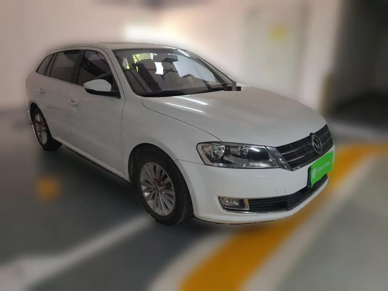 Volkswagen Gran Lavida 2013 1.6L Automatic Comfort Model — миниатюра 3