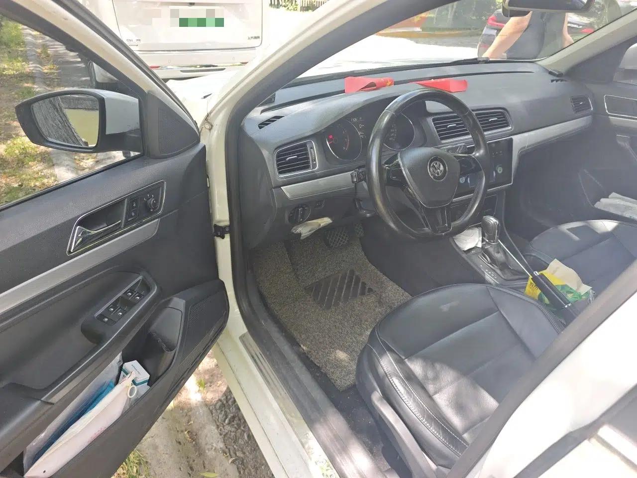 Volkswagen Gran Lavida 2015 1.6L Automatic Comfort Edition — миниатюра 17
