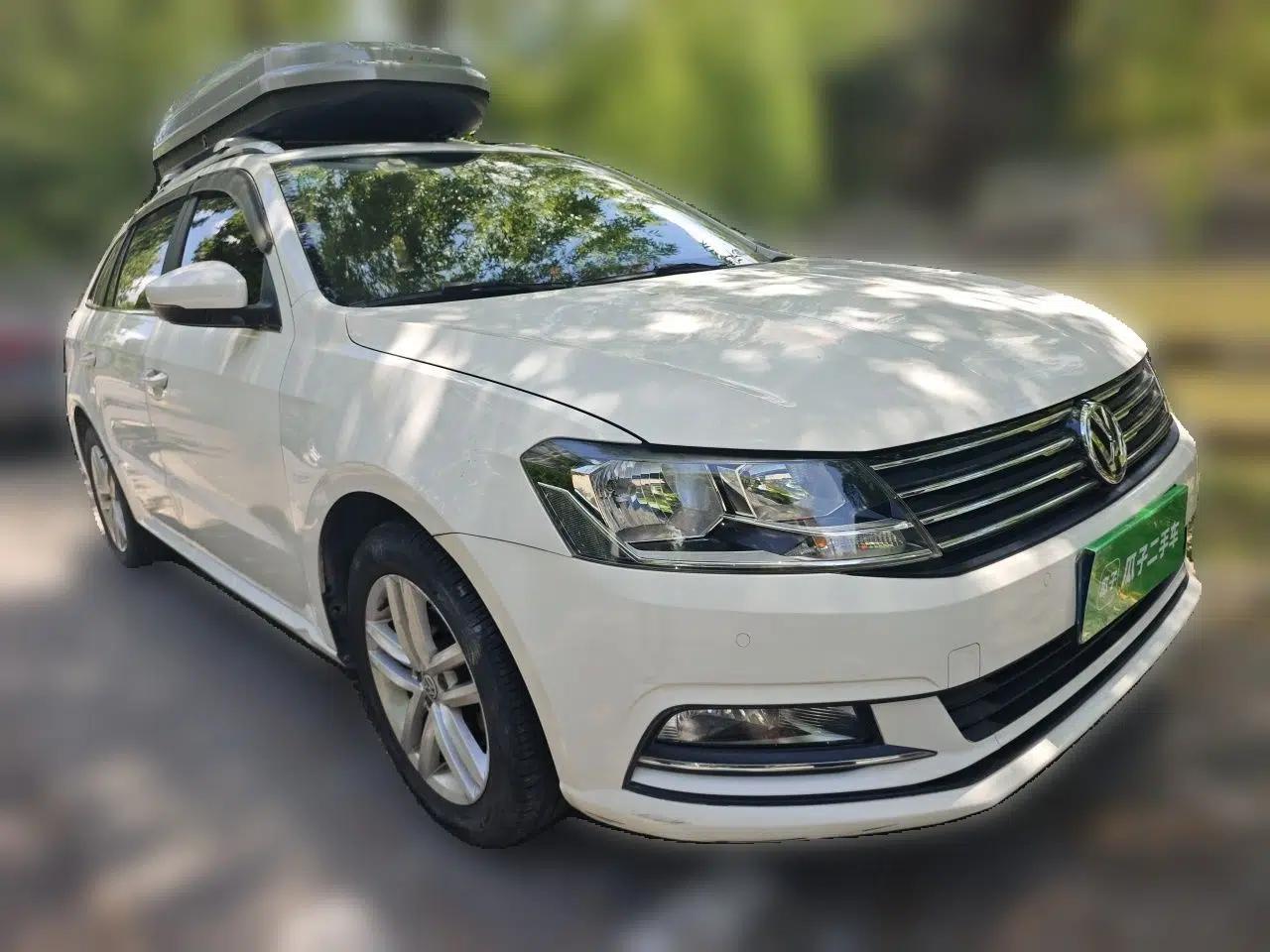 Volkswagen Gran Lavida 2015 1.6L Automatic Comfort Edition — миниатюра 3