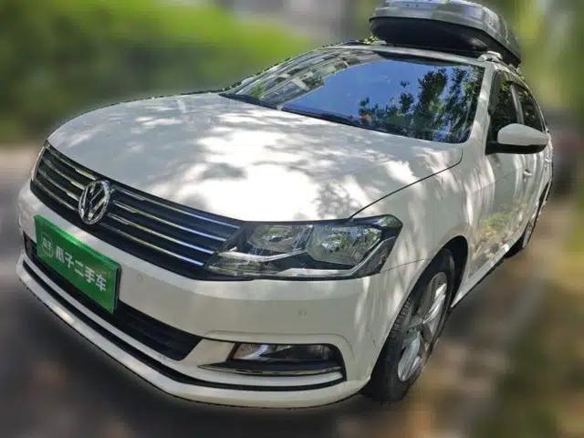 Volkswagen Gran Lavida 2015 1.6L Automatic Comfort Edition