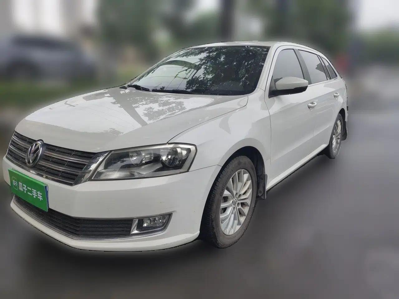 Volkswagen Gran Lavida 2013 1.6L Automatic Luxury Model — миниатюра 1