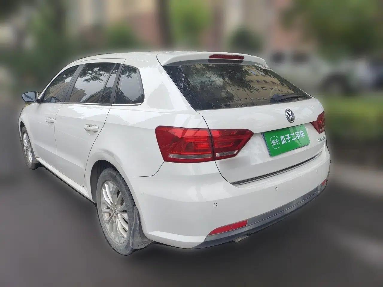 Volkswagen Gran Lavida 2013 1.6L Automatic Luxury Model — миниатюра 4