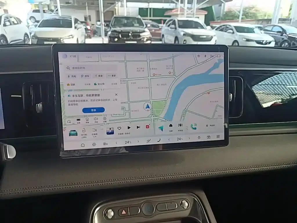 Hiace 05 EV 2025 520KM Flagship Intelligent Navigation Edition — миниатюра 12