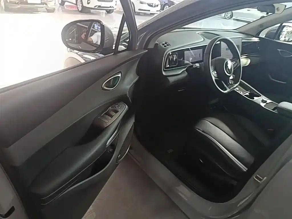 Hiace 05 EV 2025 520KM Flagship Intelligent Navigation Edition — миниатюра 15