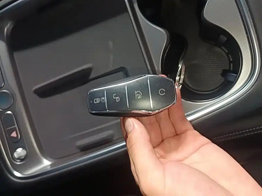 Hiace 05 EV 2025 520KM Flagship Intelligent Navigation Edition — миниатюра 9