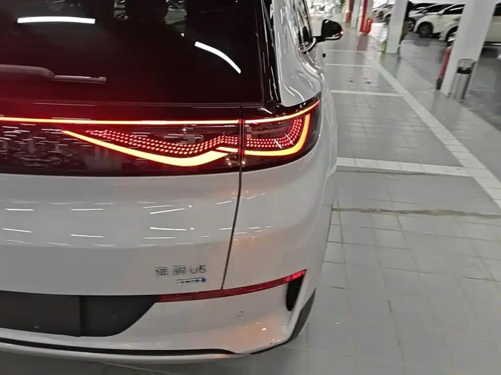 Hiace 05 EV 2025 520KM Flagship Intelligent Navigation Edition — миниатюра 8