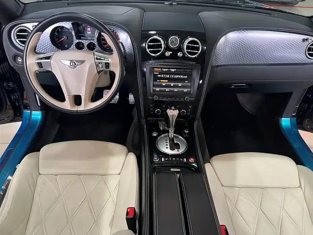 2010 Flying Spur 6.0T Five-Seater — миниатюра 7