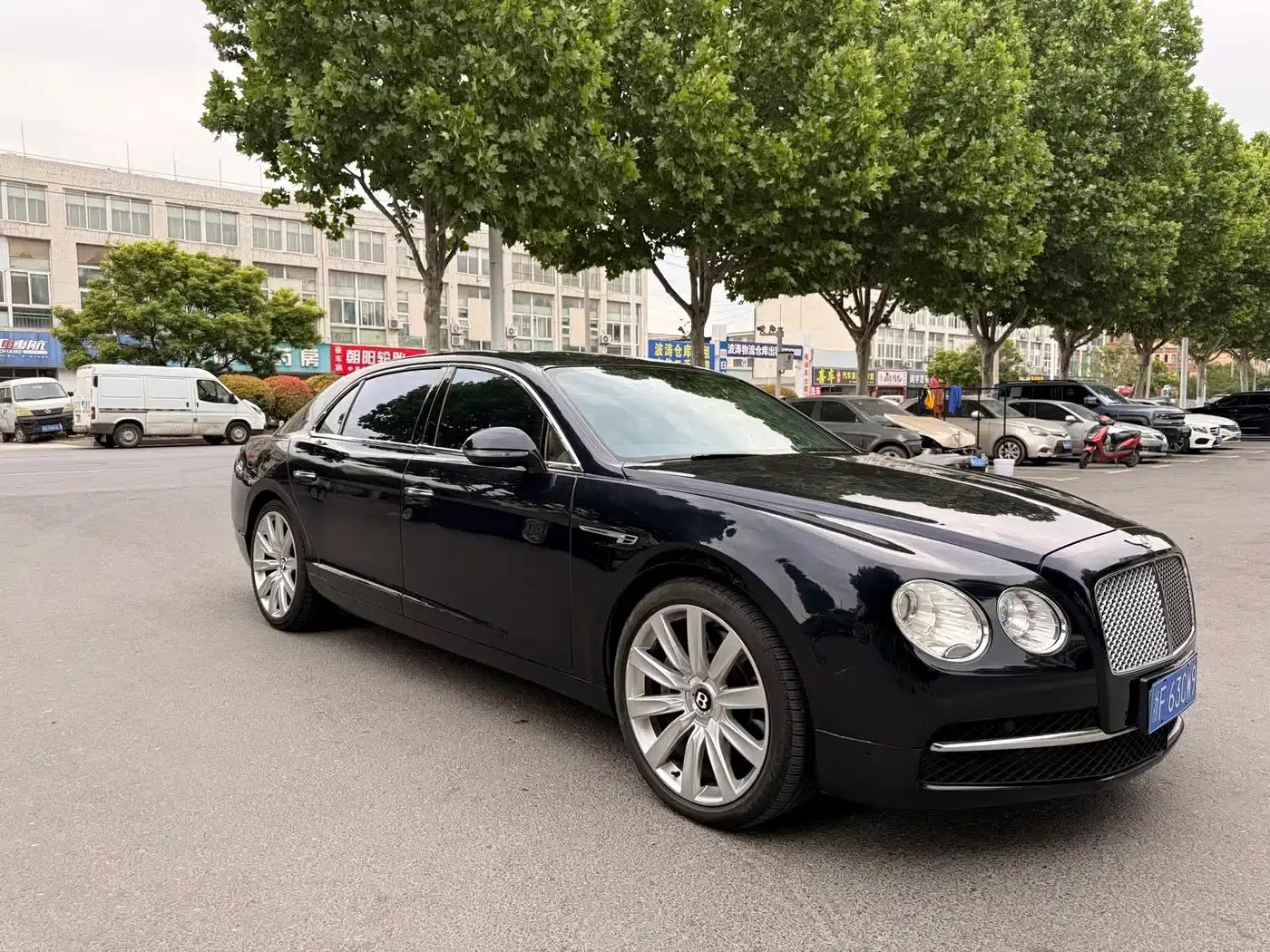 2013 Flying Spur 6.0T W12 Luxury Edition — миниатюра 2