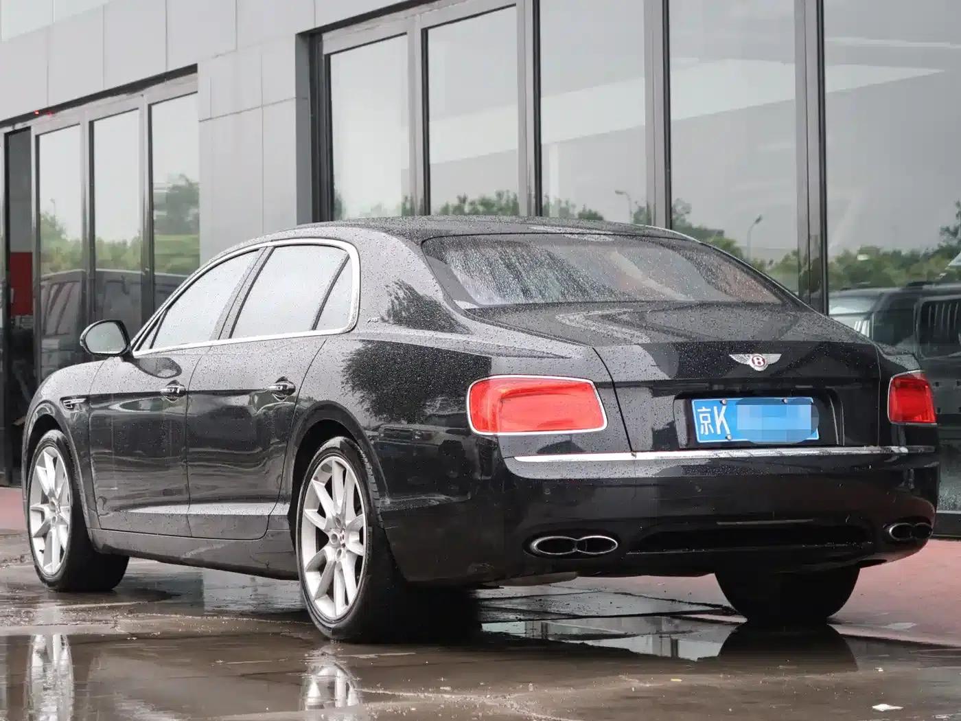 2017 Mercedes-Benz Flying Spur 4.0T V8 S Standard Edition — миниатюра 3
