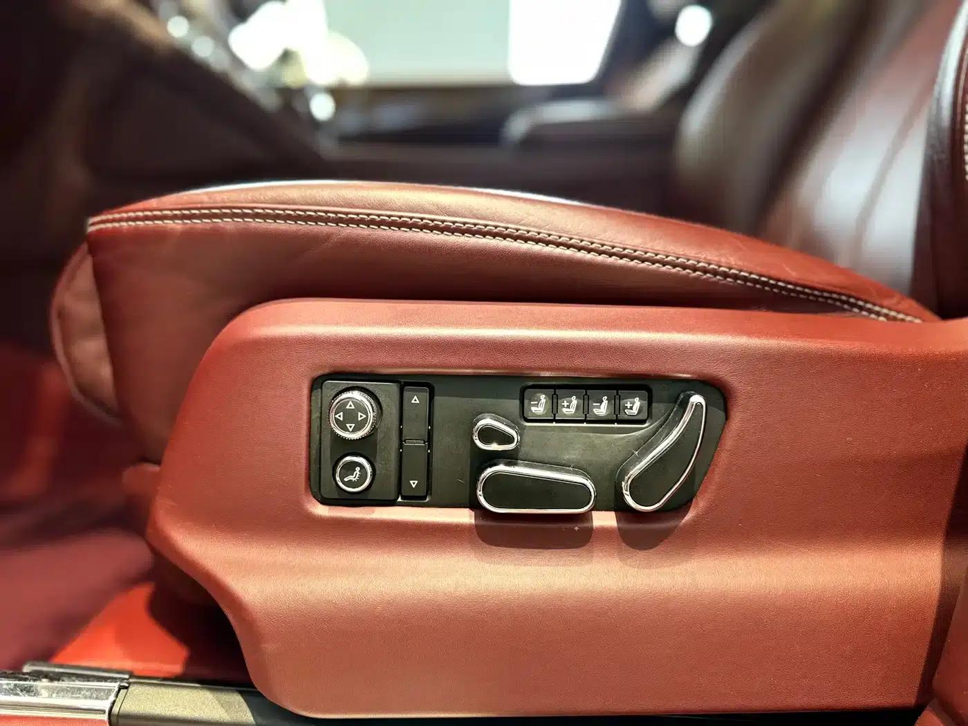 Bentayga 2021 4.0T V8 — миниатюра 12