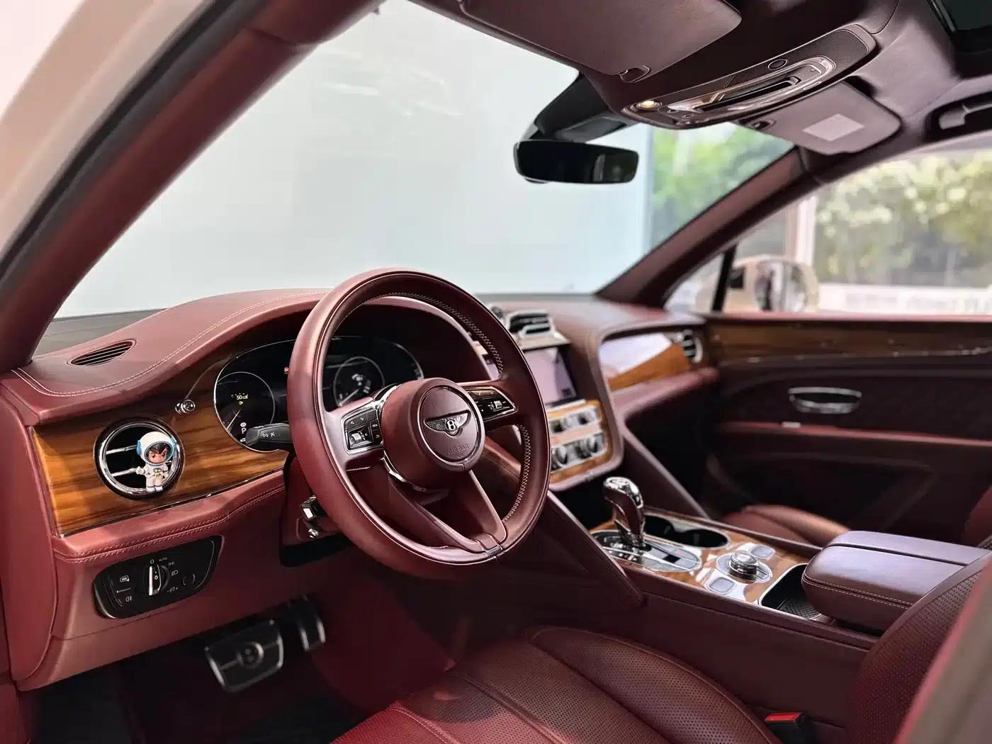 Bentayga 2021 4.0T V8 — миниатюра 6