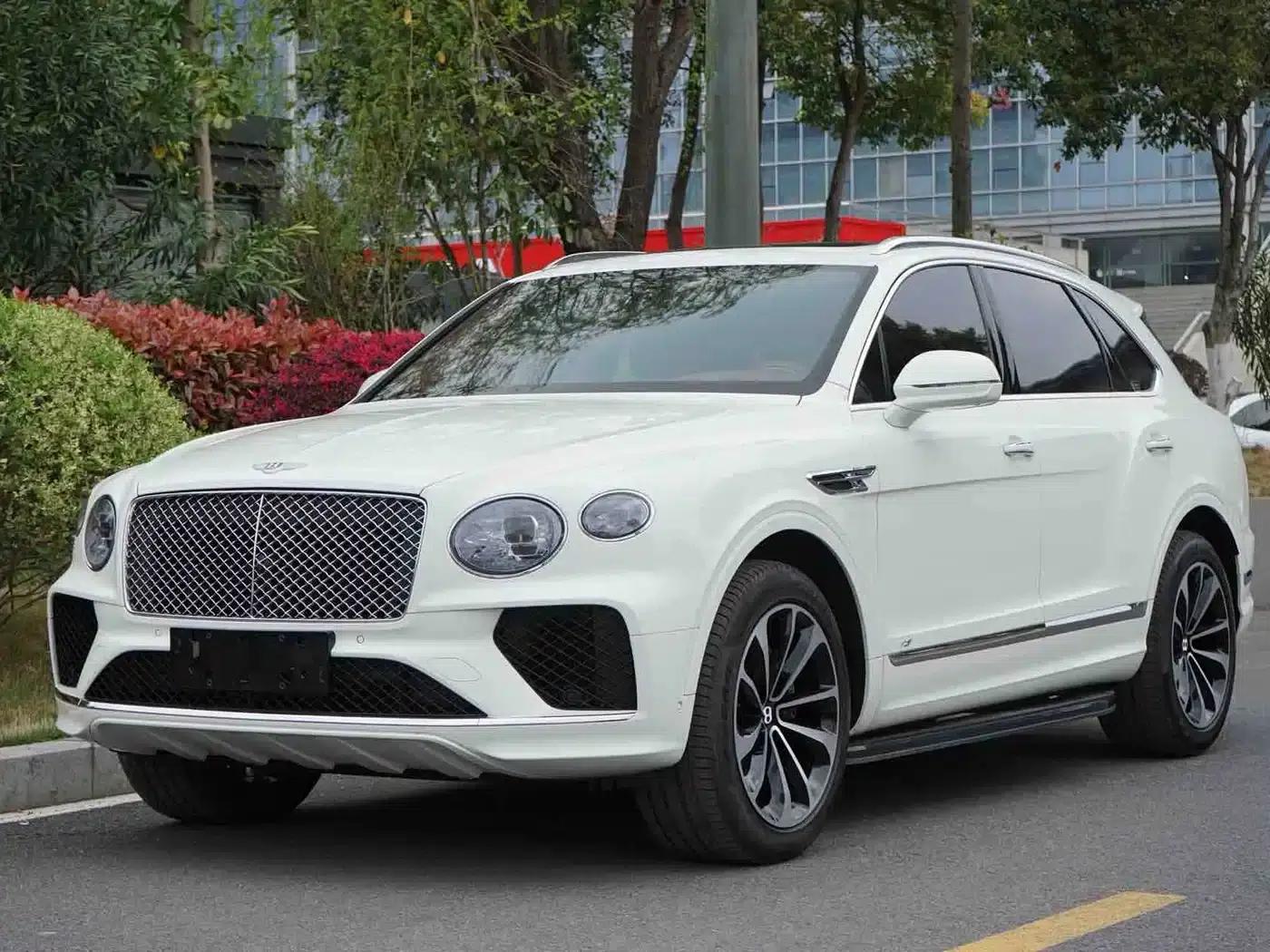 Bentayga 2022 4.0T V8 — миниатюра 1