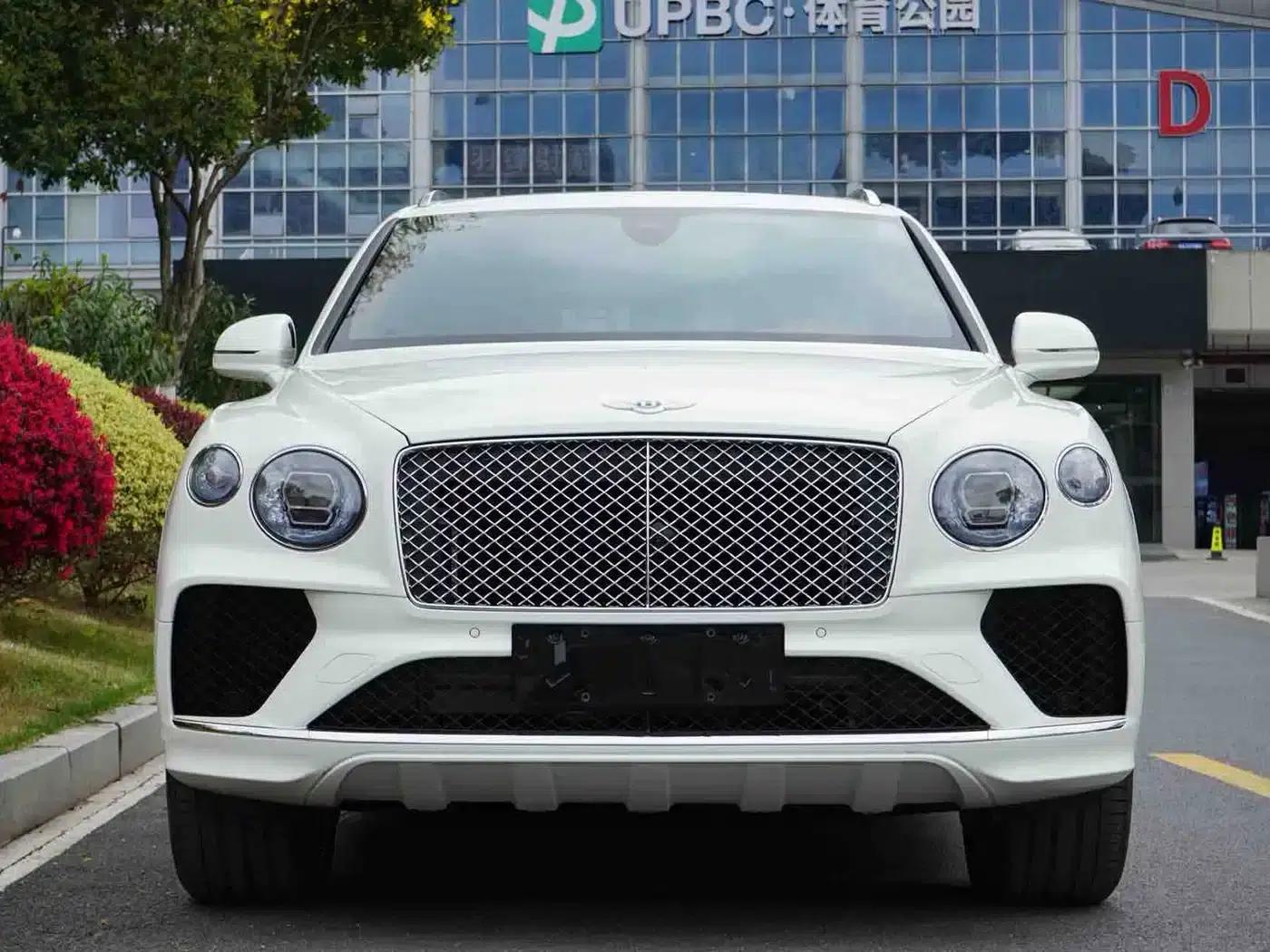 Bentayga 2022 4.0T V8 — миниатюра 2