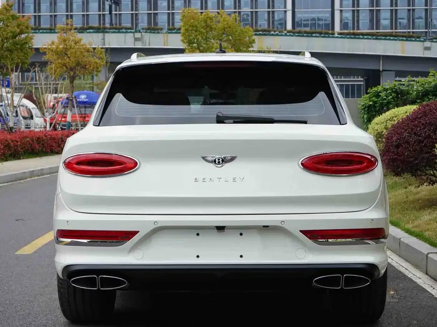 Bentayga 2022 4.0T V8 — миниатюра 9
