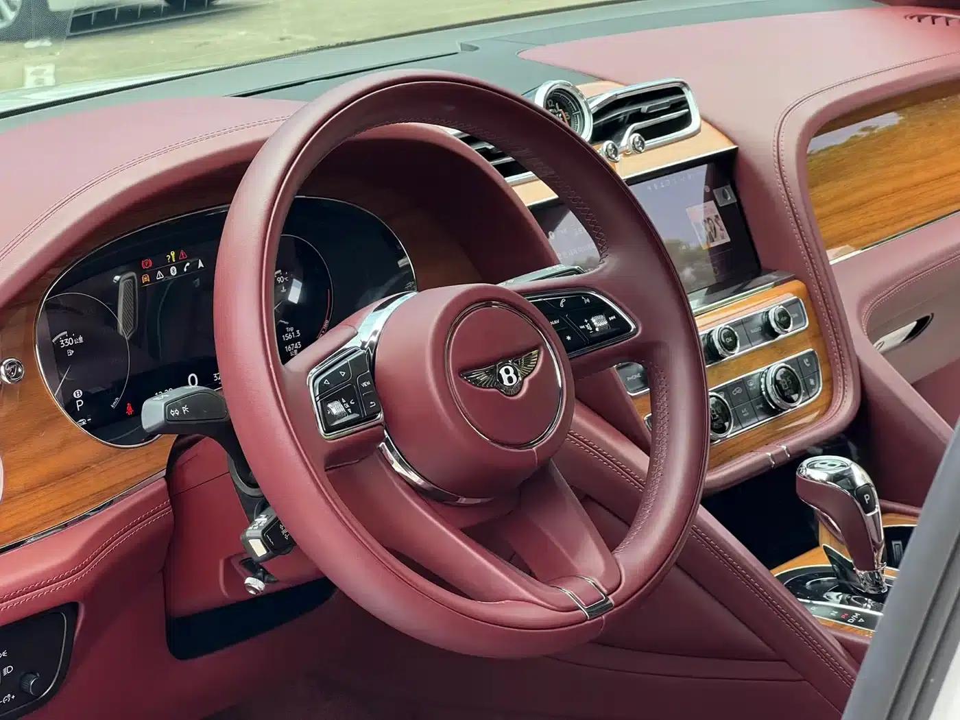 Bentayga 2021 4.0T V8 — миниатюра 23