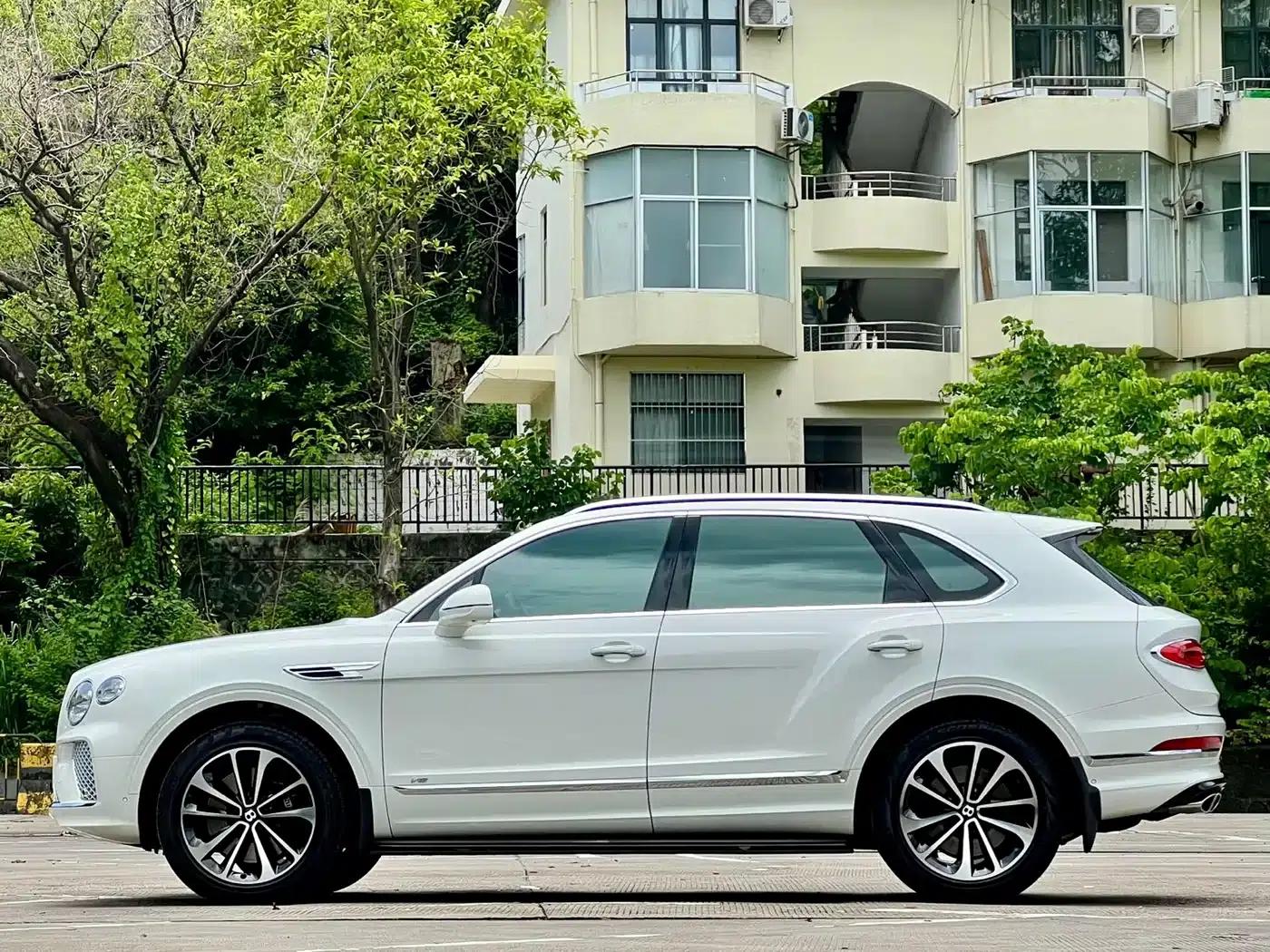 Bentayga 2021 4.0T V8 — миниатюра 7